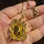 Vintage Golden Tone Necklace Image 4