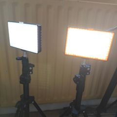 video lights with rechargeable batteries