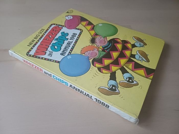 Whizzer and Chips Annuals Collection x 3 (Hardback Comic Books 1988, 1991, 1992)