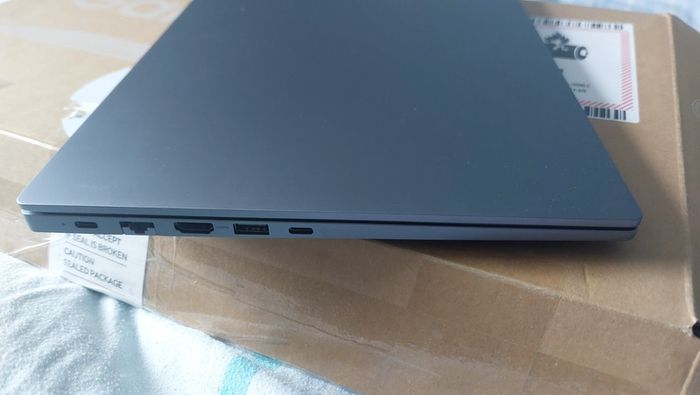 Samsung Galaxy Book4 Laptop