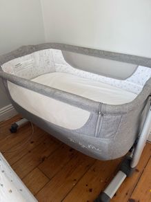 baby crib