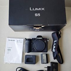 Panasonic Lumix S5 with 3306 shutter count