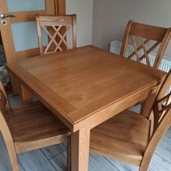 Table & chairs