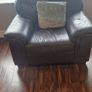 3 piece couch Image 3