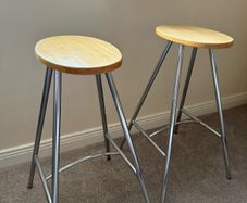 Bar stool