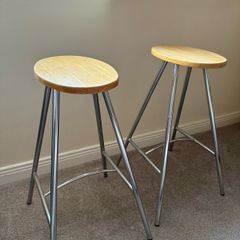 Bar stool
