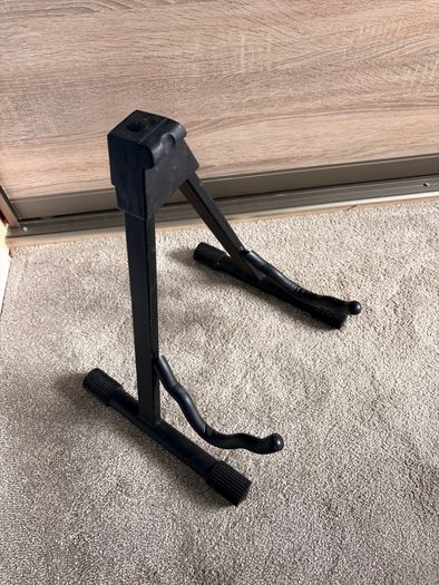 guitar stand