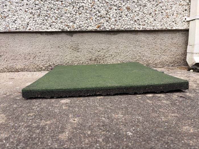 Rubber Tile 30mm Green 500mm x 500mm