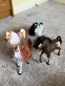 Toy horses