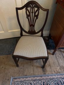 8 Antique Mahogany Chairs including 2 carvers