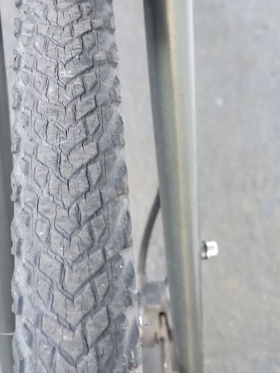 Giant escape oil brake..NO offers