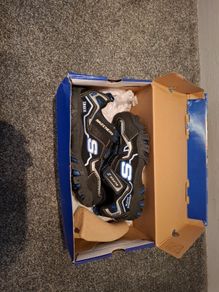 boys skechers