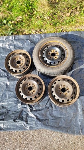 Toyota wheels 14" 5x114.3