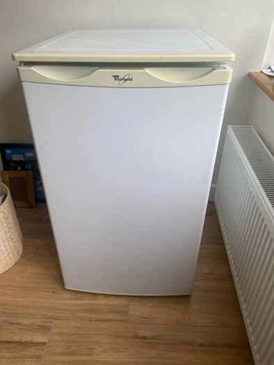 undercounter fridge