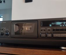 3 HEAD Technics RS-BX 646 tape deck. Like new, cleaned.