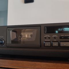 3 HEAD Technics RS-BX 646 tape deck. Like new, cleaned.