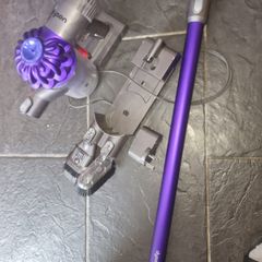 Dyson v6