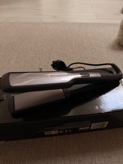 Brand new unused Remington Pro-Ceramic Extra S5525