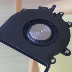 Macbook Pro A1989 A1706 Fan Apn: 610-00147-a Model No: Cc020k01c