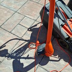 electric grass trimmer