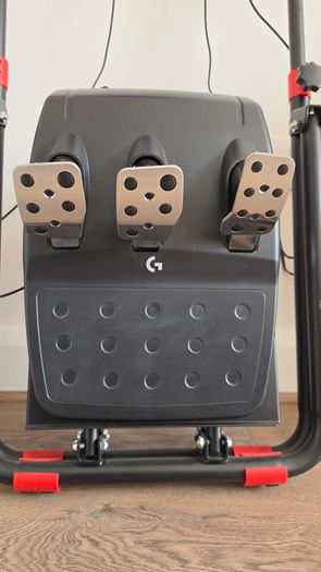 Logitech G923 + Diwangus Foldable Stand (Like New!)