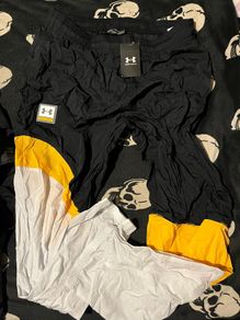 Under Armour Tracksuit Bottoms waterproof wind rain protection trousers size xl brand new with tag