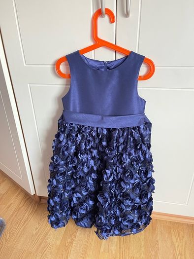 Dress age 4-5 Navy Colour