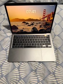 MacBook Pro 13 inch M1