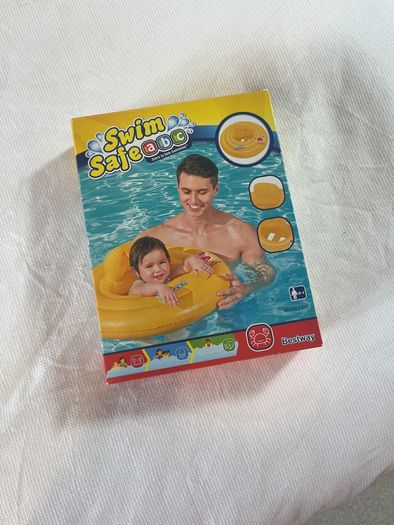 Baby flotation device