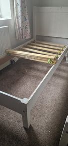 2 single beds for kids still in good condition