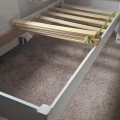 2 single beds for kids still in good condition