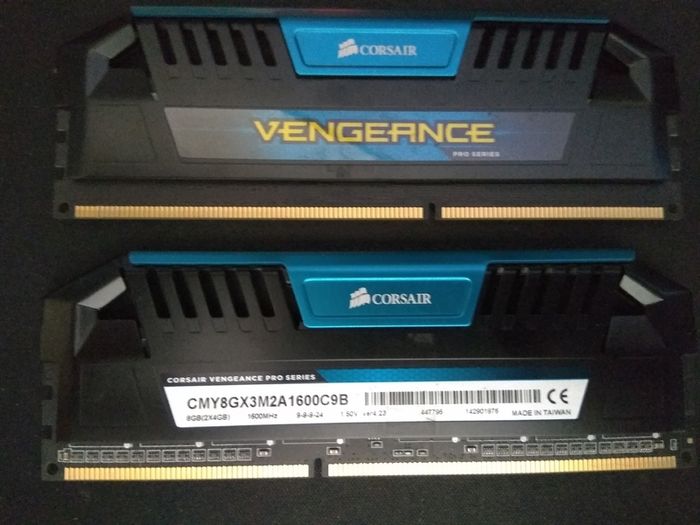 Corsair Vengeance Pro Series DDR3 1600 MHz