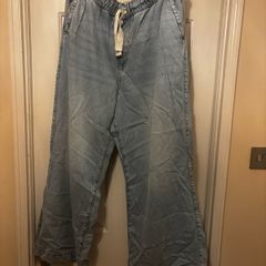 Wide leg jeans