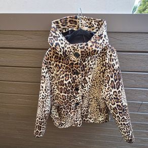 Animal print fleece jacket size 12