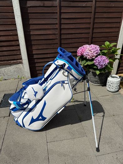 Mizuno Tour stand bag