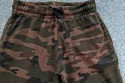 boy's shorts. Age 7/8.H128cm