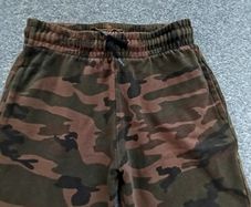 boy's shorts. Age 7/8.H128cm