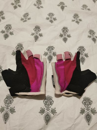 Women's Cycling Clothes