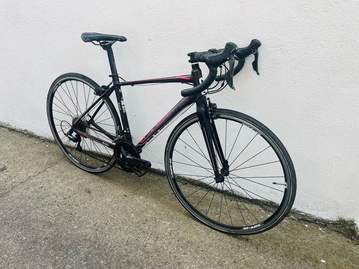 Giant Liv avail 1 road bike