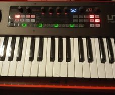 IK Multimedia UNO Synth Pro Keys - Analog Synthesizer