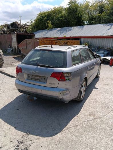 Breaking audi A4 b7 2007 2.0tdi blb