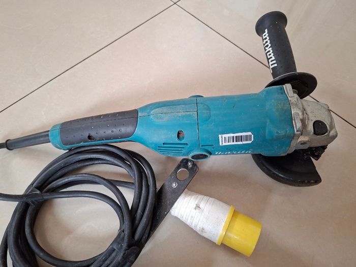Makita GA5021 125mm Grinder 110v