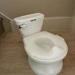 Toilet style potty with flush noise!