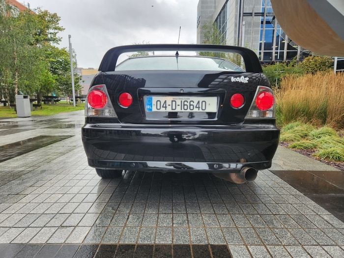 2004 Lexus Is