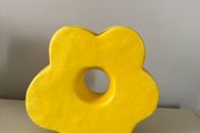 Daisy vase