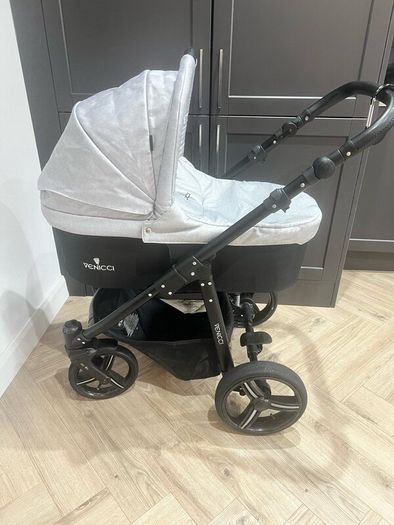 Venicci Travel System