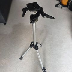 Manfrotto ART.144 Professional Aluminium Tripod with Pan/Tilt Head