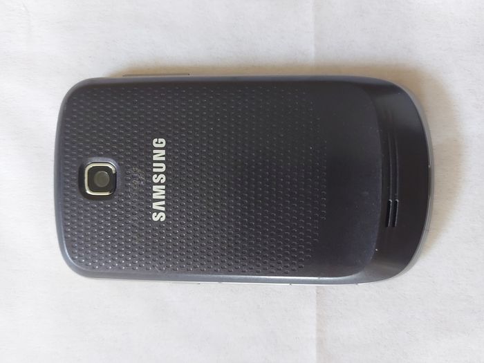 Samsung Galaxy Mini, Model No. GT-S5570, in excellent working condition