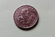 1975 Isle of Man "Ragwort" Queen Elizabeth II Halfpenny