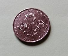 1975 Isle of Man "Ragwort" Queen Elizabeth II Halfpenny